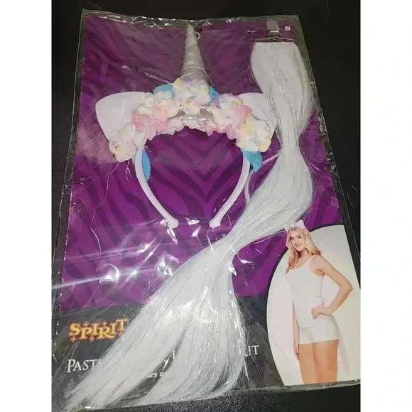 Spirit Halloween Other - Unicorn kit